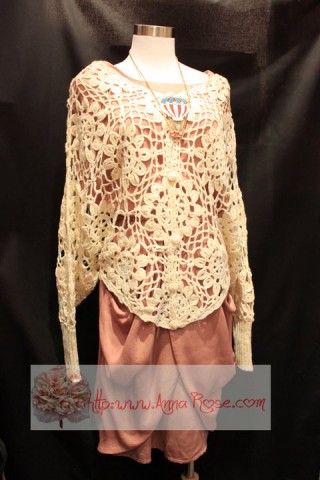 Anna Rose:韓國手鈎編花top (最後一件!!)