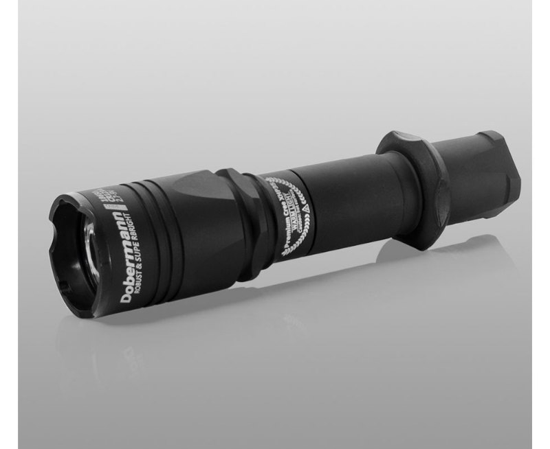 1700 流明 ● ARMYTEK Dobermann Pro XHP35 HI 電筒 ● XHP35 HI ● 760 1700 流明 ● ARMYTEK Dobermann Pro XHP35 HI 電筒 ● XHP35 HI ● 760