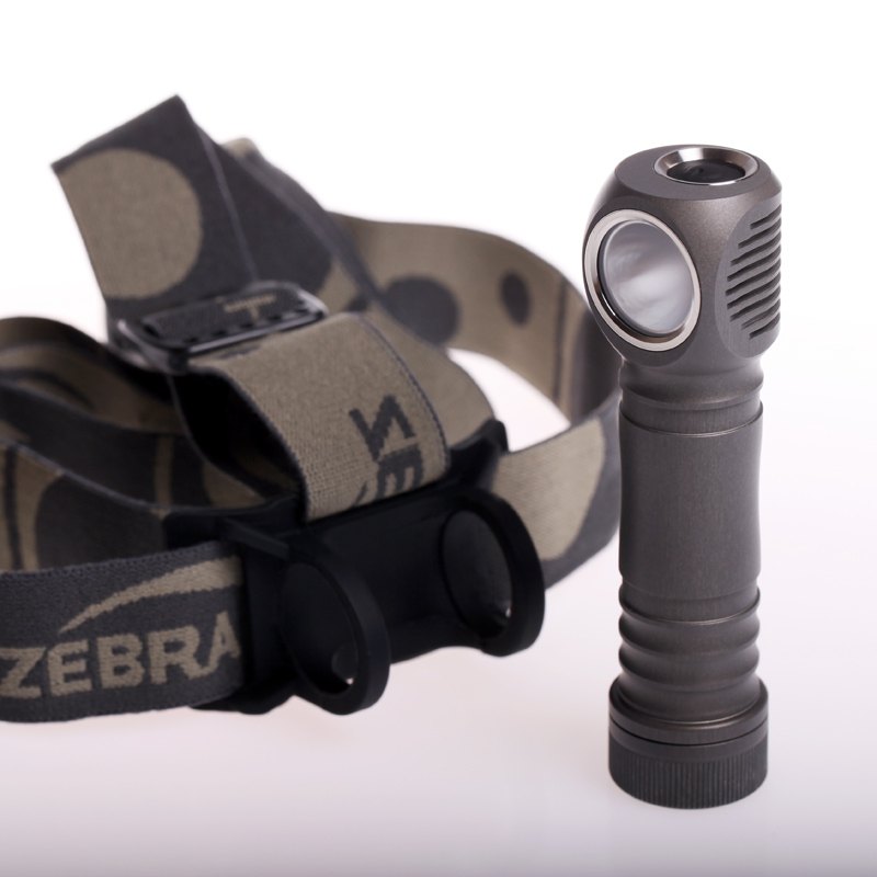1261 流明 ● ZebraLight H600F Mk III 泛光 頭燈 ● 90° ● 5700K 1261 流明 ● ZebraLight H600F Mk III 泛光 頭燈 ● 90° ● 5700K