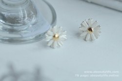 Handmade in Korea - Dandelion Earring (ER-VN-115019)