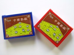 Y121-膠盒象棋 ($9 / 1盒)