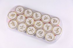 Y132-盒裝中國象棋 ($8 / 1盒)