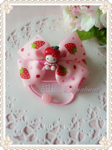 ~Hello Kitty 蝴蝶橡根~