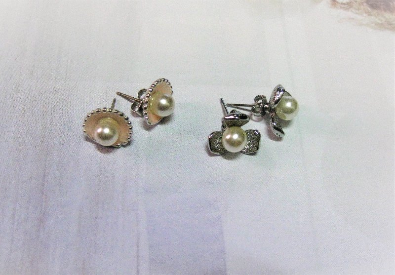 貝殼圓形珍珠耳環 / 花朵形珍珠耳環 貼耳