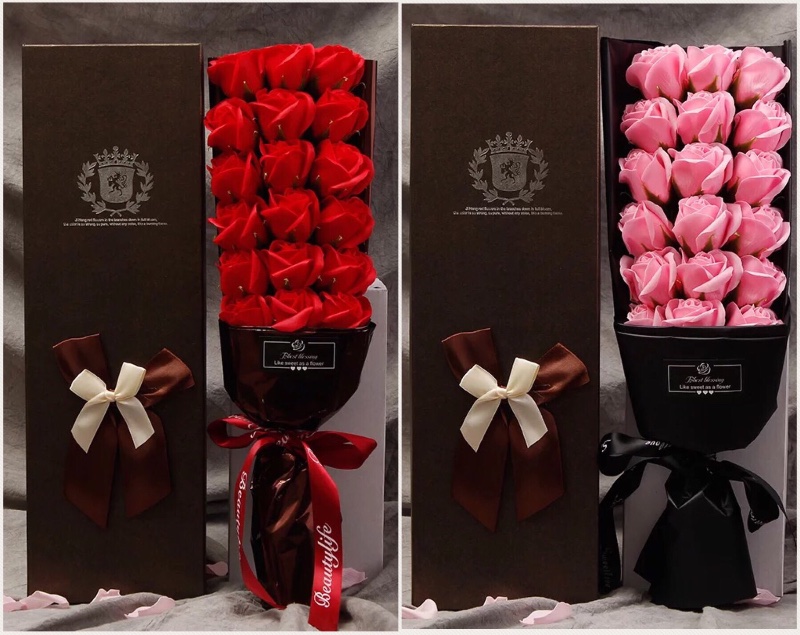 SOAP RED / PINK FLOWER 18 ROSES BOX SET