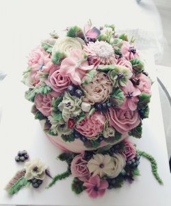 韓式唧花蛋糕 鬱金香豆蓉生日蛋糕