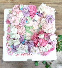 仙女樂園生日蛋糕 —— 韓式唧花蛋糕