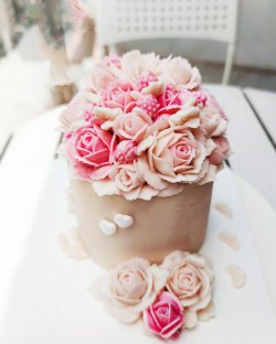 心形花藝❤️蛋糕 韓式唧花蛋糕