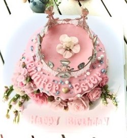 祝母親節快樂！ 花環豆蓉蛋糕  韓式蛋糕