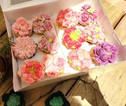 春季花藝杯子蛋糕  韓式唧花蛋糕