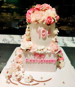 韓式唧花蛋糕 雙層花藝創作豆蓉生日蛋糕
