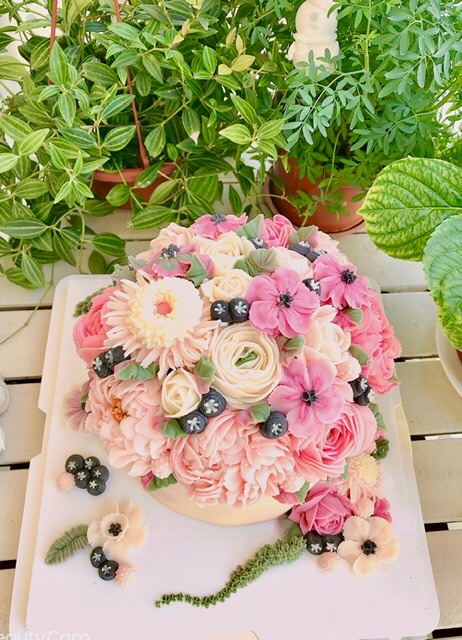 韓式唧花蛋糕  冷色玫瑰花花生日蛋糕