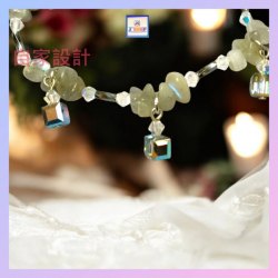 【自家設計】天然拉長石碎石配施華洛水晶手鏈《附送精美*紐扣絨布袋*一個 ※ 送完即止 ※》(型號：JS-HDB-04)【 ※長期優惠 9折, 第二件 85折, 第三件開始一律8折※ 《包順豐運費》】