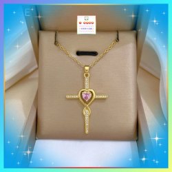 設計優雅粉色愛心水晶十字架吊咀連頸鏈 *頸鏈可自由更換*《附送精美*紐扣絨布袋*一個 ※ 送完即止 ※》(型號：JS-CRN-29)【長期優惠 9折※一次過購買兩件 85折, 一次過購買三件或以上一律8折※ 包順豐運費】