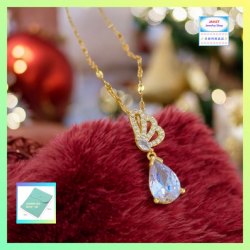 優雅閃亮蝴蝶水滴形白水晶吊咀連頸鏈 *頸鏈可自由更換*《附送精美*紐扣絨布袋*一個 ※ 送完即止 ※》(型號：JS-N-219)【長期優惠 9折※一次過購買兩件 85折, 一次過購買三件或以上一律8折※包順豐運費】