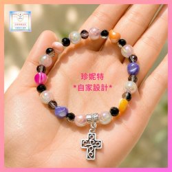 【自家設計】設計清新自然天然貝殼糖果珠水晶十字架手鏈《附送精美*禮盒及手挽袋*一個 ※包順豐運費※》(型號：JS-HDB-46)【長期優惠 9折, 第二件 85折, 第三件開始一律8折】