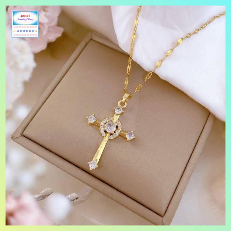 設計簡約閃亮耀眼白色鋯石十字吊咀連頸鏈 *頸鏈可自由更換*《附送精美*紐扣絨布袋*一個 ※ 送完即止 ※》(型號：JS-CRN-33)【長期優惠 9折※一次過購買兩件 85折, 一次過購買三件或以上一律8折※ 包順豐運費】