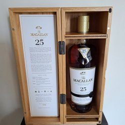香港行貨 Macallan 25 years old Sherry Oak Single Malt Whisky 麥卡倫25年雪莉桶單一麥芽威士忌 700ml (2022 Release)