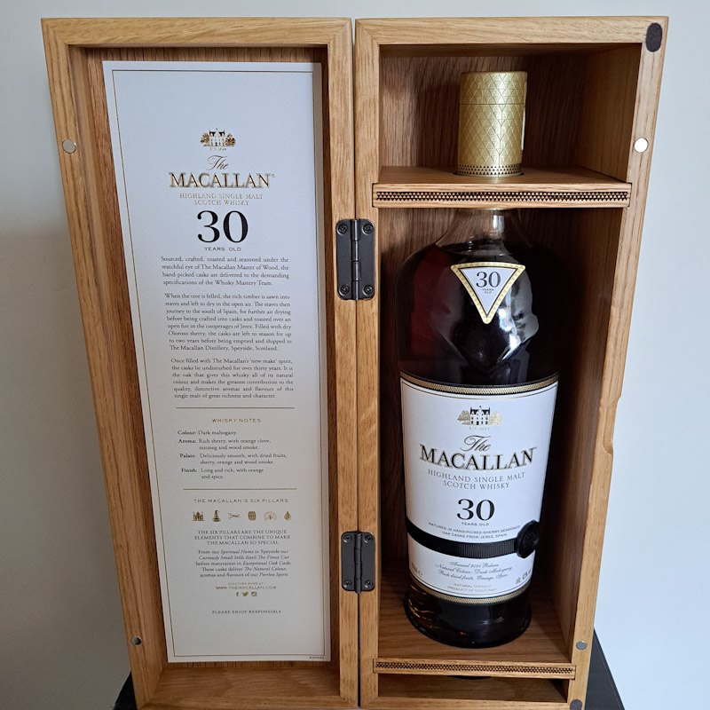 香港行貨 Macallan 30 years old Sherry Oak Single Malt Whisky 麥卡倫30年雪莉桶單一麥芽威士忌 700ml 2022 Release