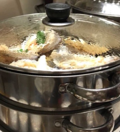 海陸空粥底蒸氣火鍋料理（10-12位享用)贈送蒸氣煲一個，數量有限，送完即止
